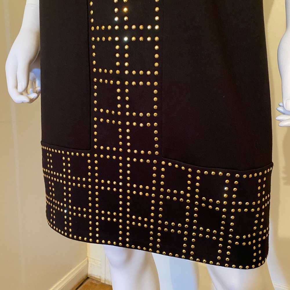 PREMISE DRESSES - Picture 4 of 8